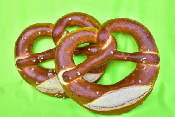 Hermosos Pretzels Rubio Cerca — Foto de Stock