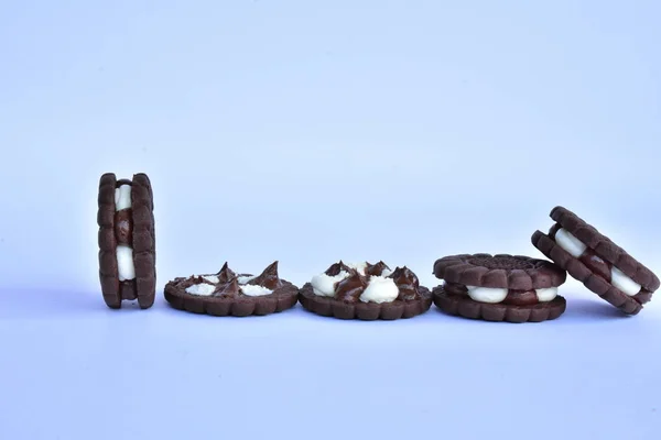 Čokoládové Cookies Bílým Krémem — Stock fotografie