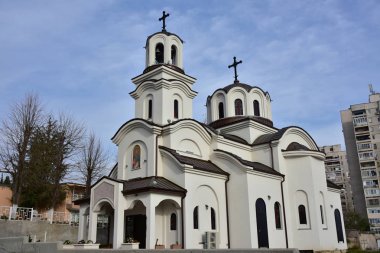 Kilise ve kilise kubbeleri ve manzara