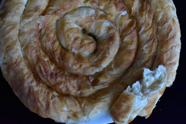 Bulgar ulusal mutfağı, Brynza ile Banicza, brynza peyniri ile Rollini, peynir beyaz-brynza