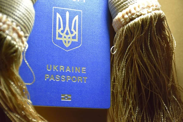 乌克兰公民的纸质护照 — 图库照片