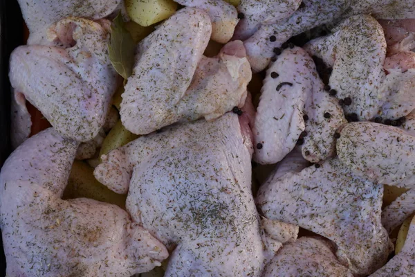 Frisches Huhn Vor Dem Kochen — Stockfoto