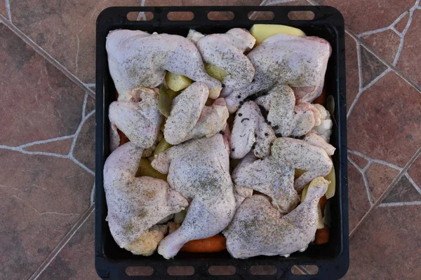 Frisches Huhn Vor Dem Kochen — Stockfoto