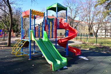 Parktaki güzel oyun parkı