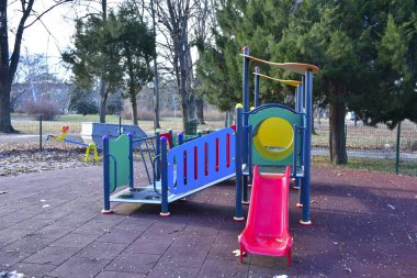 Parktaki güzel oyun parkı