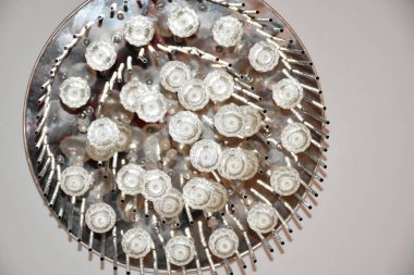 Güzel antik bir lamba. 