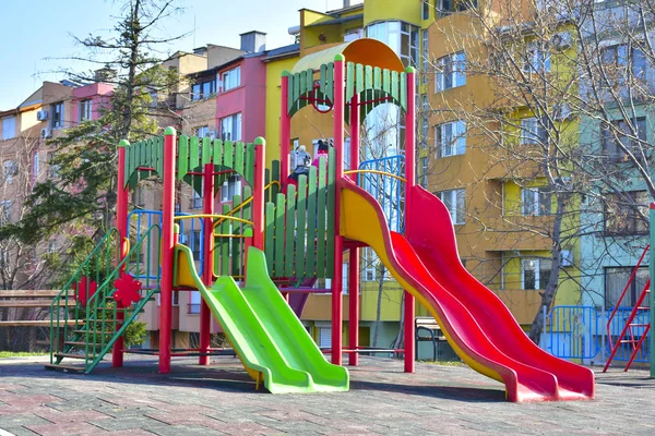 Gyönyörű Játszótér Parkban — Stock Fotó