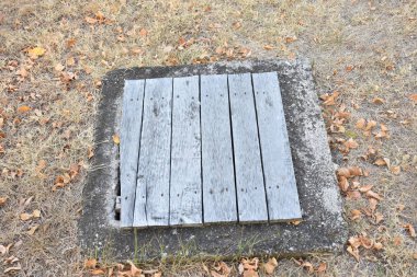 Duvarda nesneler ve bir pencere inşa etmek