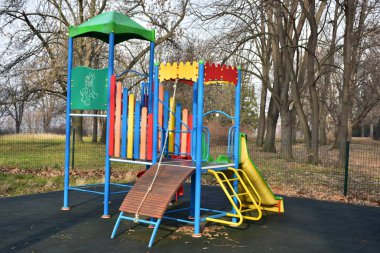 Parktaki güzel oyun parkı