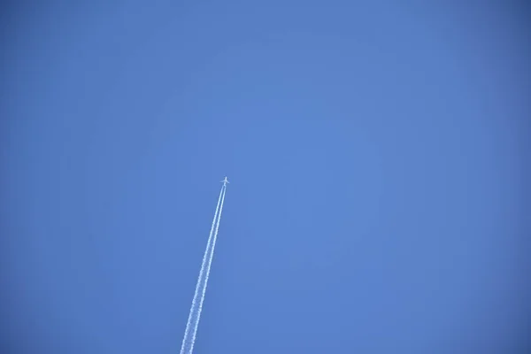 Avion Dans Ciel Nuage — Photo