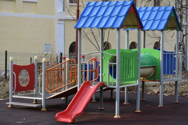 Parktaki güzel oyun parkı