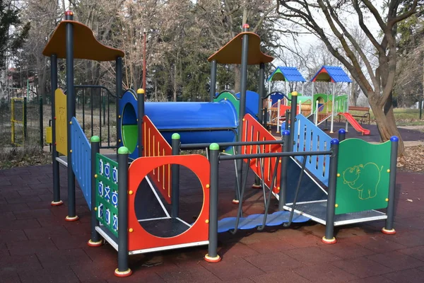 Parktaki güzel oyun parkı