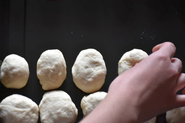 Приготування Пирогів Смаженою Капустою — стокове фото