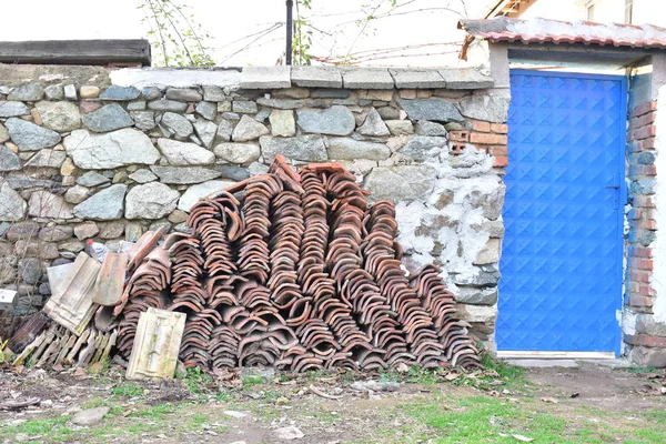 Day Time Shot Pile Roof Tiling — Fotografia de Stock