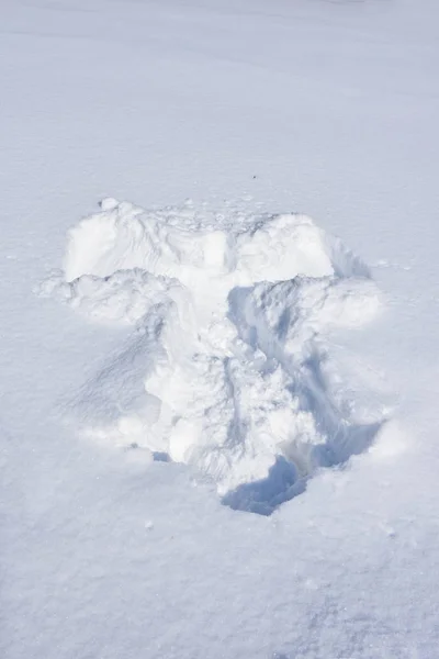 Weerspiegeling Van Een Engel Sneeuw — Stockfoto