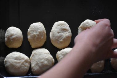 kızarmış lahana ile turta hazırlama 