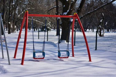 Karda güzel bir oyun alanı