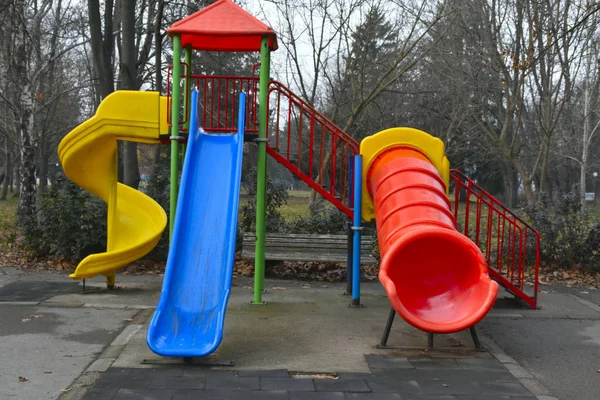 Schöner Spielplatz Park — Stockfoto