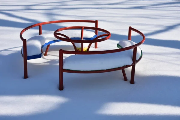 Красивий Ігровий Майданчик Снігу — стокове фото