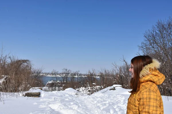 Portrait Teenager Girl Wearing Yellow Parka Coat Spending Time Winter — Stockfoto