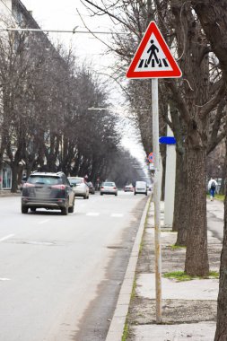Küçük kasabanın gündüz çekimi. 