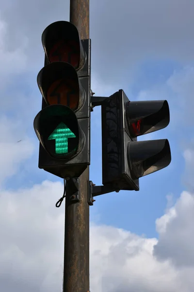 Nahaufnahme Von Straßenlaternenschildern — Stockfoto