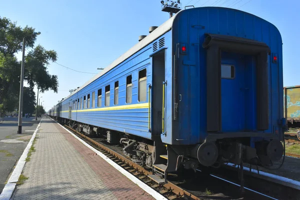 tren ve raylar ve manzara