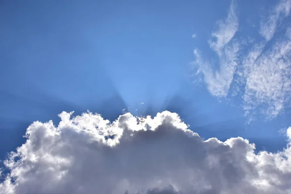 Blauer Himmel Und Weiße Wolken — Stockfoto