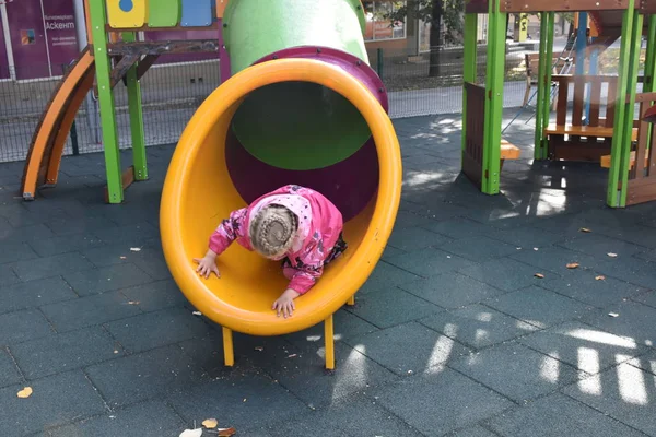 Child Playing Playground — Stock Photo, Image