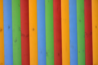 çok renkli ahşap kalemler çit