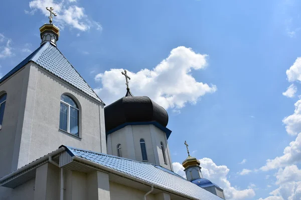 Kirche Und Kuppeln — Stockfoto