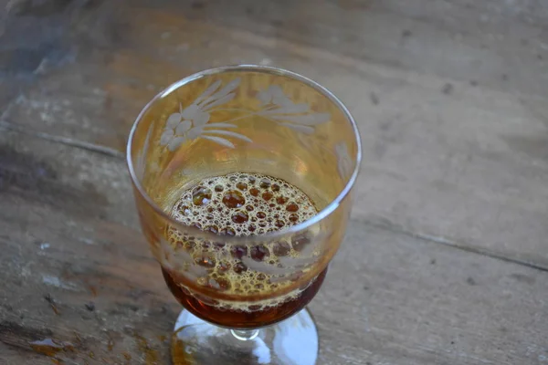 Close Shot Pouring Liquid Glass — Φωτογραφία Αρχείου