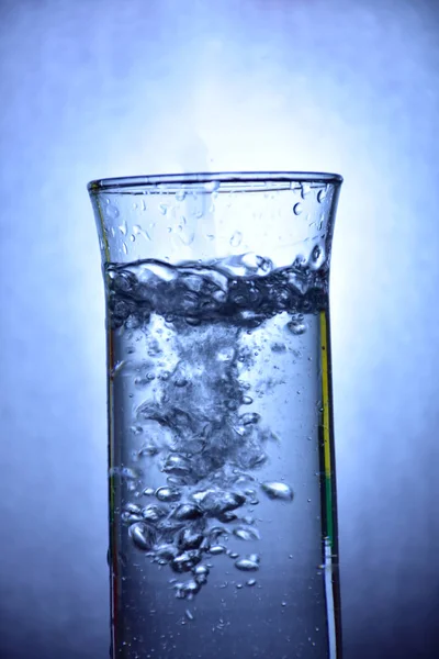 Druppels Water Een Glas — Stockfoto