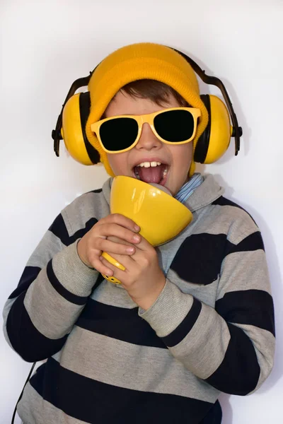 Portret Van Een Jongen Een Witte Achtergrond — Stockfoto