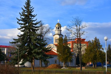 Kubbe ve gökyüzüne karşı geçiş