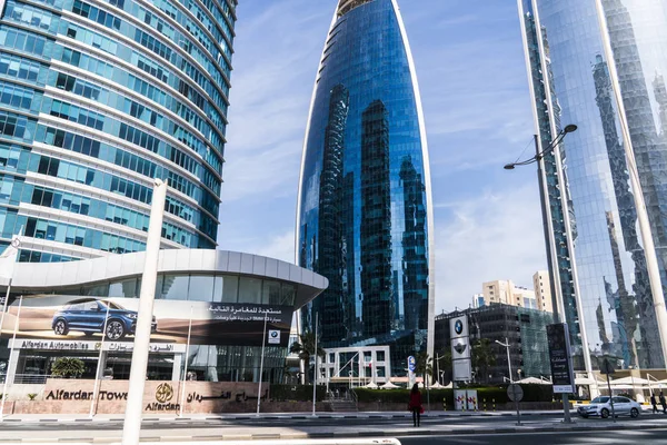 DOHA, QATAR - FEB 2018: Wide Angle Shot of Modern Blue High Skyscrapers in Doha city, Qatar. — Stock Photo, Image