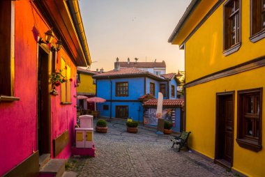 Renkli evleri ve Eskishehir şehir, Türkiye'de Kömür topakları