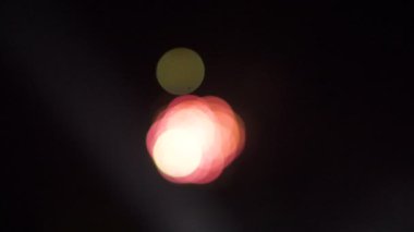 4 k soyut hareket arka plan, ışık parlayan, ışınları, bokeh, parçacıklar ve enerji dalgaları. Kesintisiz döngü.