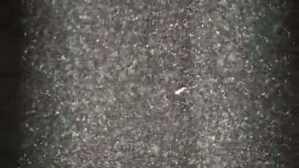 Σκόνη στο soffit προβολείς ακτίνων για το κόμμα ντίσκο ανοιχτό αέρα — Αρχείο Βίντεο