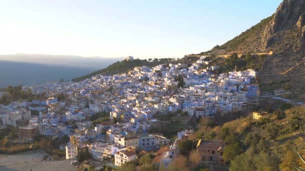 Cidade azul famosa de Medina Chefchaouen no por do sol, Marrocos, timelapse 4k — Vídeo de Stock