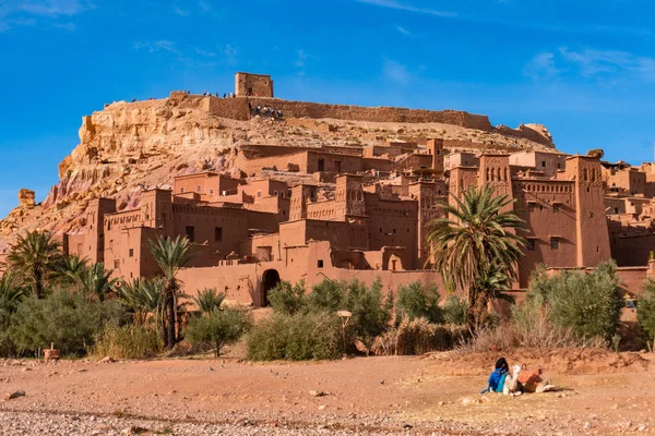 The fortified town of Ait ben Haddou near Ouarzazate on the edge of the sahara desert in Morocco. Atlas mountains. Used in many films such as Lawrence of Arabia, Gladiator — Stock Photo, Image