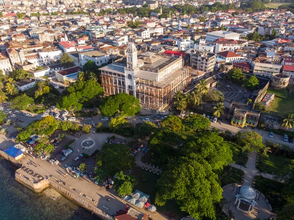 Foto aérea del famoso ayuntamiento de Stone, Zanzíbar, Tanzania —  Fotos de Stock