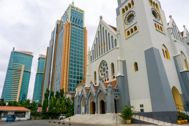 Dar Es Salaam, Tanzanya - Ocak 2020: Tanzanya 'nın en büyük şehri olan Dar es Salaam' ın Merkezindeki St. Josephs Katedrali