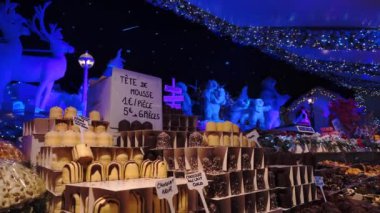 Noel zamanı Belçika 'da Dükkan Tezgahında Şeker ve Şekerler