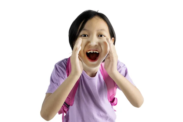 Obraz Uroczą Dziewczynkę Ogłaszając Czymś Krzycząc Studio Izolowana Białym Tle — Zdjęcie stockowe