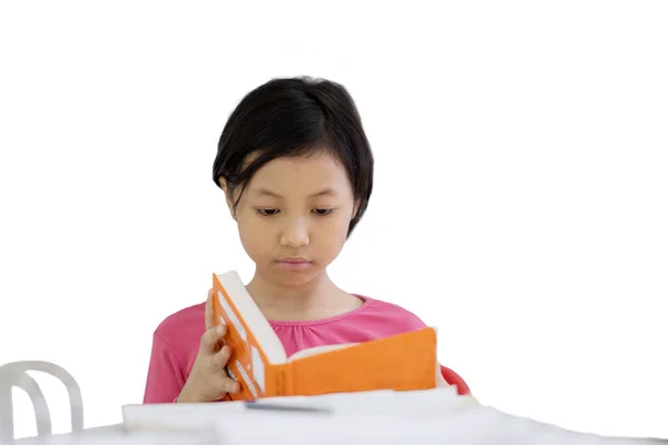 Foto Bambina Che Prepara Gli Esami Scolastici Mentre Memorizza Gli — Foto Stock