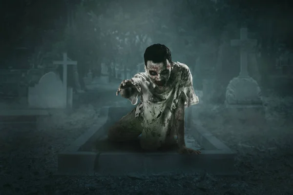 Halloween Horror Concept Image Horrible Male Zombie Crawls Out Grave — Stock Photo, Image