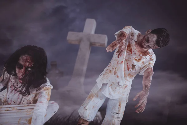 Concepto Horror Halloween Imagen Dos Zombies Aterradores Con Cara Herida — Foto de Stock