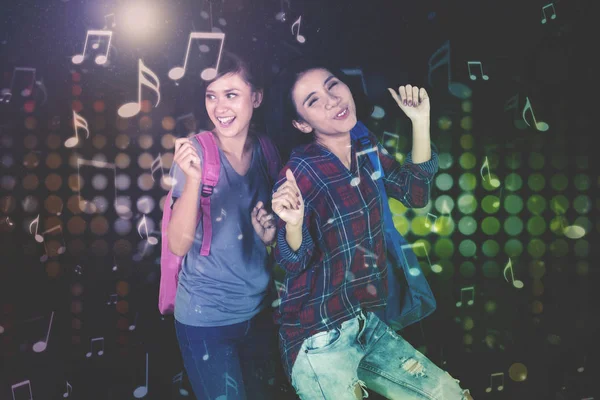 Portrait Female College Students Celebrating Success Dancing Together — Stock Photo, Image