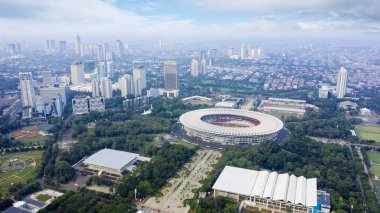 Jakarta - Endonezya. 28 Kasım 2018: Senayan Jakarta Şehir merkezinde karmaşık havadan görünümü